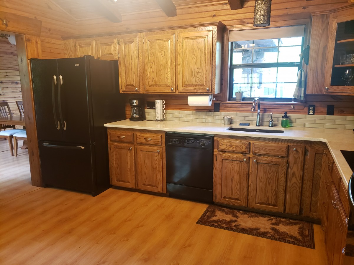 Dawsyn Creek Lodge – Trails End Cabins